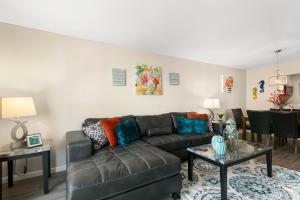 2 Bedroom 2 Bath With Patio On 11th Collins ave
