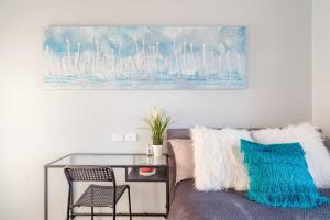 Elegant Double Ensuite Room - AC - 1Min to Central - Closely Located to Almost Sydney Must Seen Spots