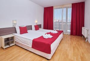 Mountain Paradise next to Sunrise