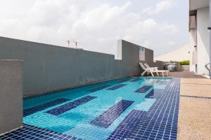 Boulevard Service Apartment KL by Airhost