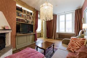 Unique & Cozy Old Town Apartment