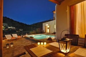 Spacious villa with private pool and sea view, just 150 meters from the sea Lasithi Greece