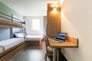 Hotels B&B HOTEL Metz Semecourt : Chambre Quadruple