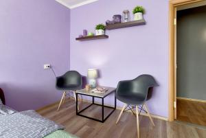 Две Больших Спальни - улица Бассейная 11 метро Дворец спорта напротив ТЦ Гулливер Улица Крещатик 1 минута