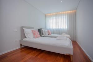 Liiiving in Porto - Balcony Dragão View