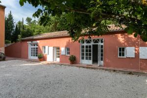 B&B / Chambres d'hotes La Feraude - Pays d'Aix en Provence : photos des chambres