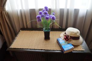 AFamosa Purple Dream Residence Condotel homestay