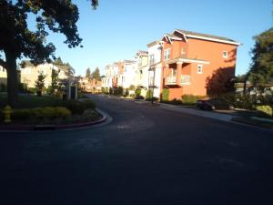 Room in Campbell with Own Bthrm