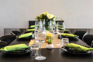 Appartements Residence du Louvre - Apartments - Prime location Palais & Croisette - Luxury Stay by LRA Cannes : photos des chambres