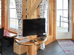 Three-Bedroom Holiday home in Blaksæter