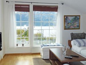 Two-Bedroom Apartment room in Two-Bedroom Holiday home in Leikanger