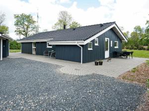 6 person holiday home in Oksbøl-By Traum