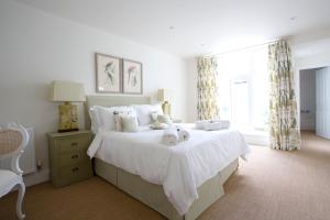 Deluxe Four Poster Room room in Grays Boutique B&B