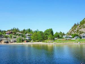 obrázek - 6 person holiday home in MUNKEDAL