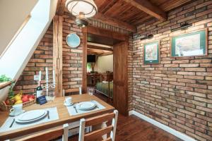 Old House Apartments Poznań