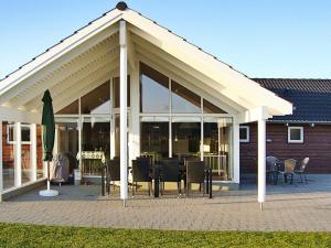 10 person holiday home in Idestrup-By Traum
