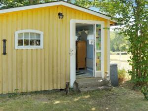 4 person holiday home in HÄSTVEDA