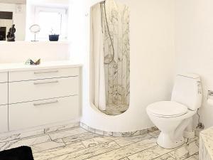 Three-Bedroom Holiday Home  room in Three-Bedroom Holiday home in Ringkøbing 24