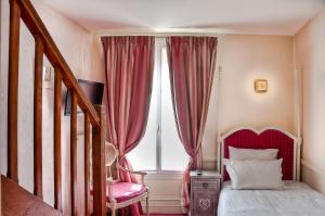 Duplex Suite room in Hôtel de la Motte Picquet