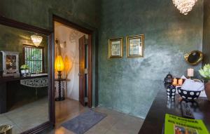 The Hermitage by Edwards Collection - Kandy