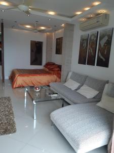 Studio Veiwtalay 7