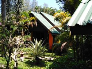 Sanuk Bungalow