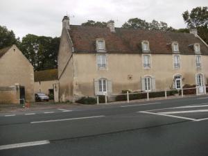 grange dans ancien corps de ferme