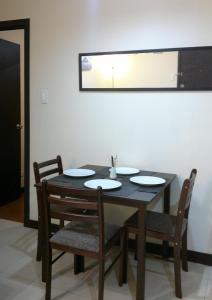 Makati Condo Edsa MRT Magallanes Station Chino Roces Ave cor EDSA IT Hub ONE Ayala Alphaland WiFi by 24K Residences