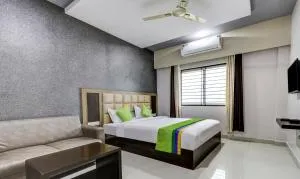 Treebo Sahara Suites 750 M From St Johns Medical College And Hospital - Kormangala