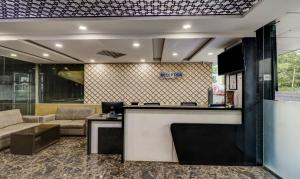 Treebo Sahara Suites 750 M From St Johns Medical College And Hospital