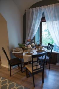 Colonial Ultra Center Apartment