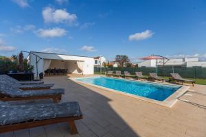 Beautiful villa Rampic with private pool near the beach in Fazana