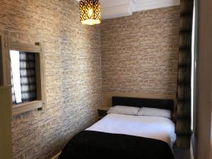 Double Room with Private Bathroom room in West Vale Villa