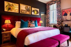 Superior Suite room in The Park Hotel