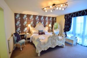 Superior Double Room room in Angmering Manor Hotel
