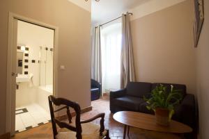 Hotels Hotel Central Bastia : photos des chambres