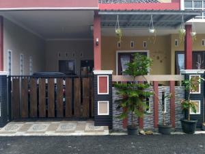 ANAMI Homestay & Guest House Cilacap