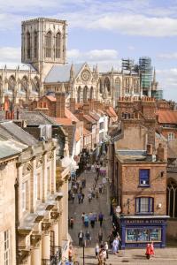 Serenity Inn the City