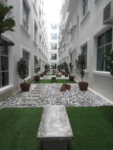 D Hotel