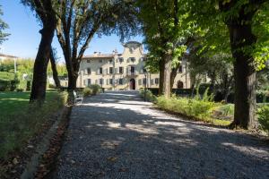 Villa Gerini Villa con Piscina e Ampi Spazi