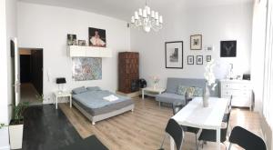 CozySpacious Studio OldTown Quiet in The Center