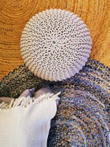 Avyas Studio 317, Ebene Square, Ebene