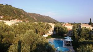 Villa *FRYNI*5 from sea & centerMountain View