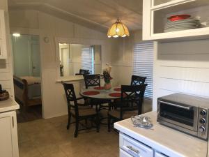 Beaufort SC New Renovation, Close to Parris Island, Historic Downtown, Beautiful Beaches, Sleeps 8