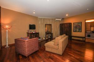 Suite Gia đình 2 Phòng ngủ (Two Bedroom Family Suite)