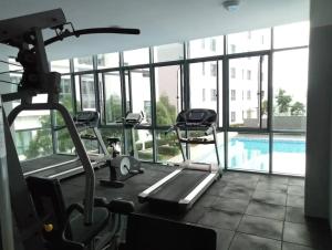 ZootopiaSoho-Cyberjaya, Netflix provided, fit 5pax