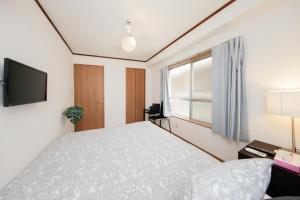 Ikebukuro Apartment by Tranova