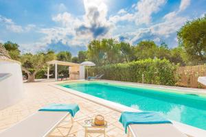 Trullo del Mandarino con piscina