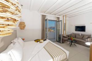 Junior Suite with Sea View room in Ftelia Bay Boutique Hotel