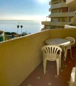Estudios y Apartamentos Benal Beach